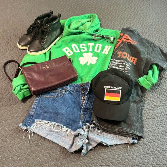 Van Halen T-Shirt, Size Small (EOS) - Picture 2 of 6